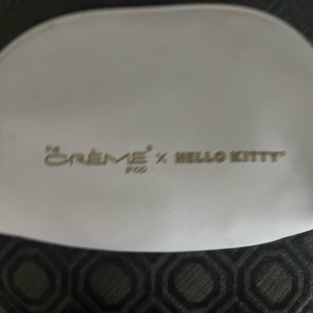 Sanrio hello kitty makeup bag
